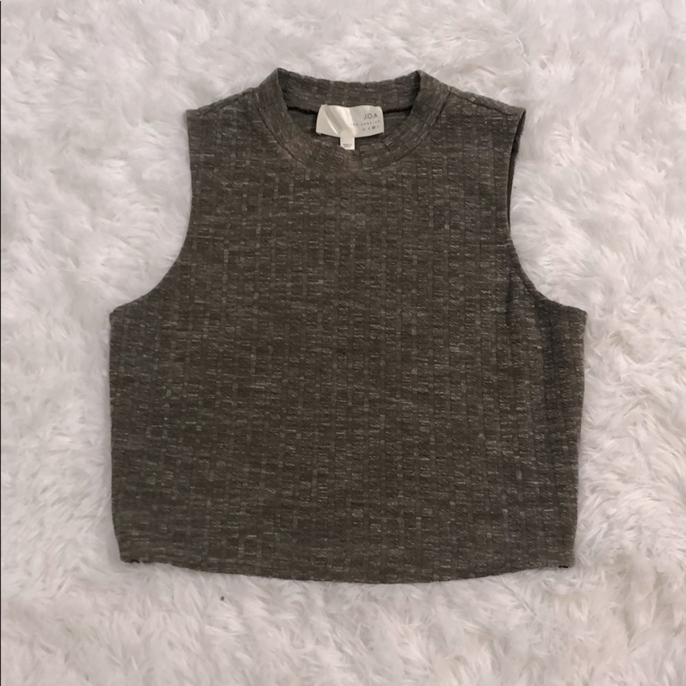 Brown knit crop top